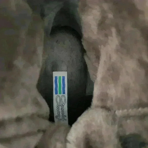 ARNOLD CHURGIN fur lined  leather and suede brown boots. Size 8.5 - Picture 9 of 11